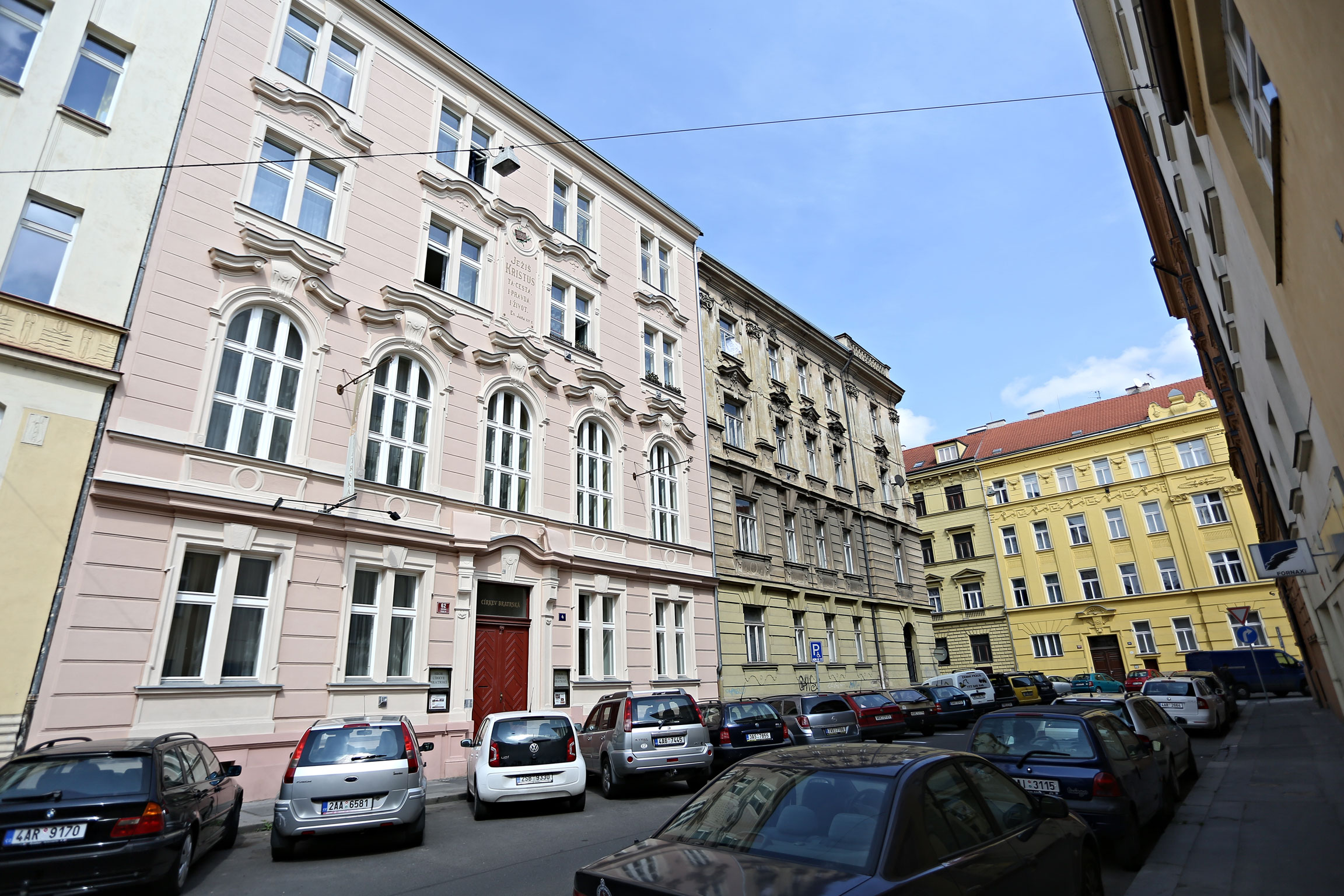 1434625188-vrazova8.jpg