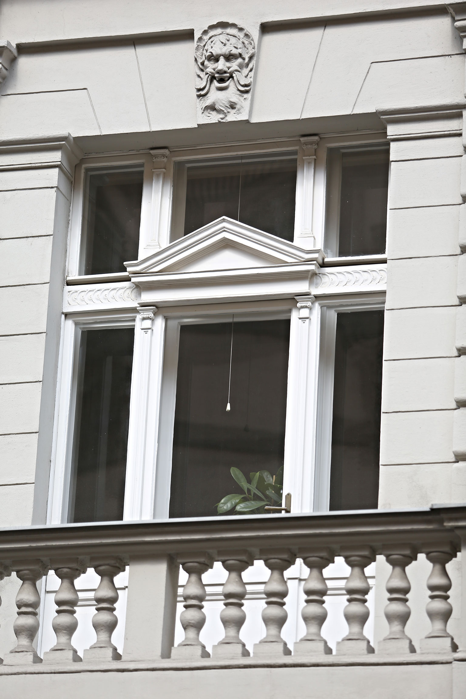 1434625558-platnerska1.jpg